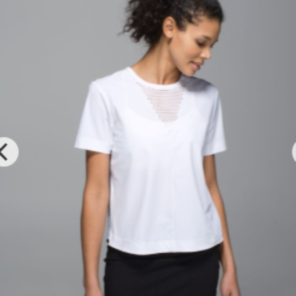 Lululemon Perfectly Perfectly Tee